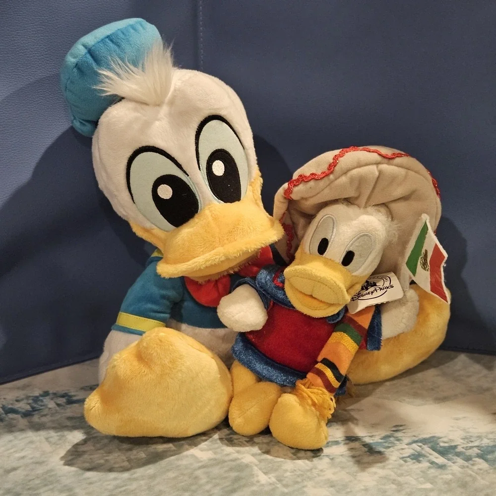 Disney‎ Donald Duck Plush Lot Big Feet Donald Plus Epcot Mexico Pavilion Donald